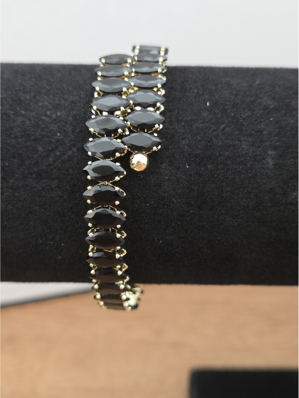 Black Marquise Crystal Stretch Bracelet Gold Tone Faceted Glass Elegant Fashion